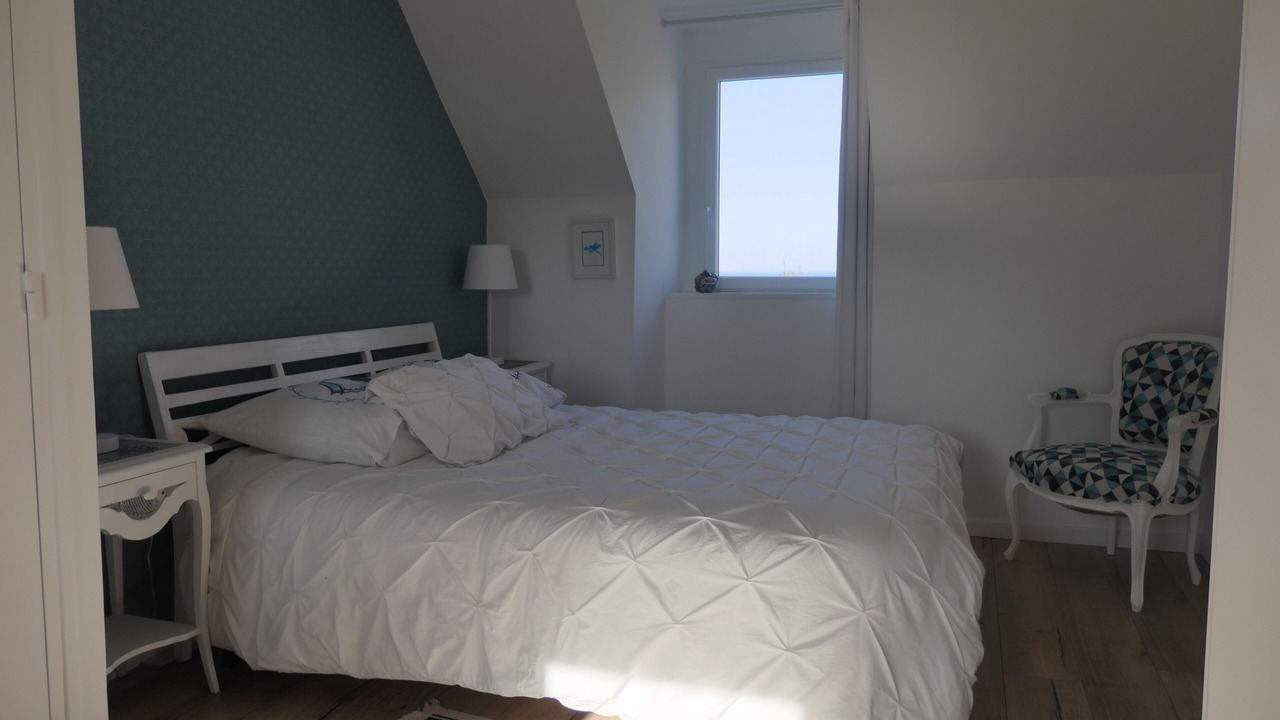 Photo of Bedroom in Senoville