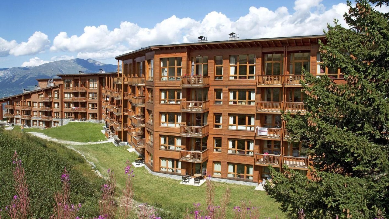 Photo of Outdoor in Arc-1800