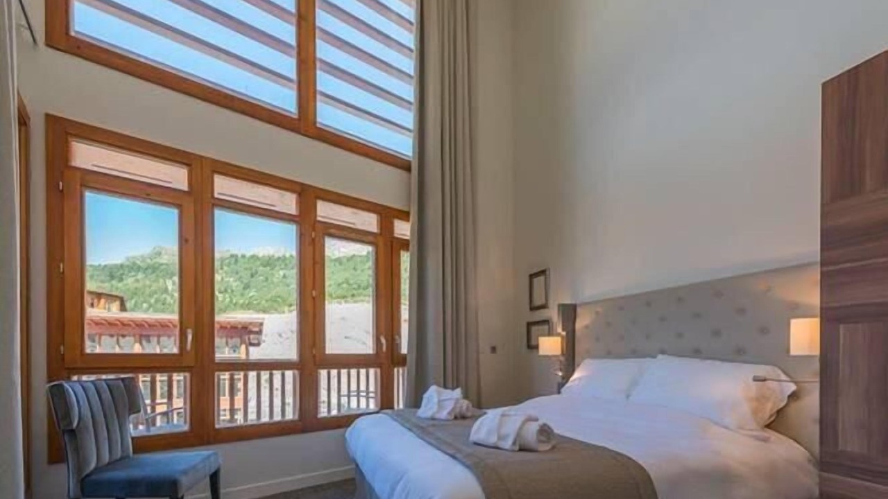 Photo of Bedroom in Arc-1800