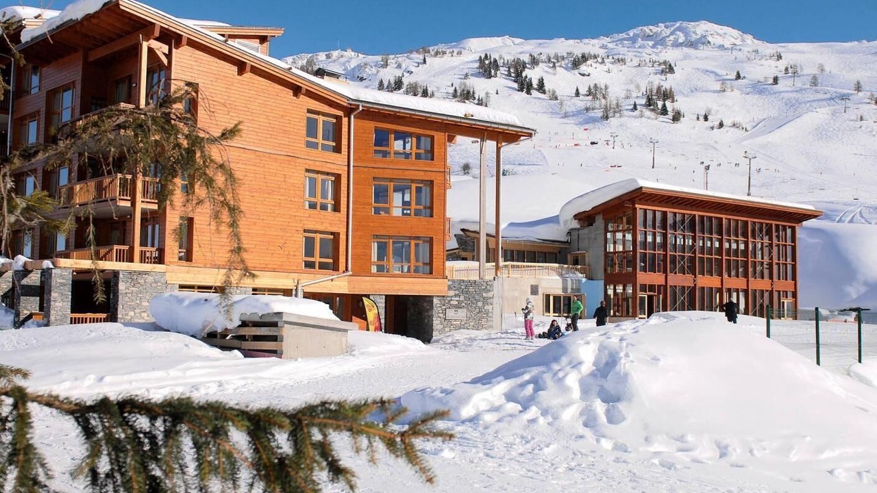 Photo of Outdoor in Arc-1800