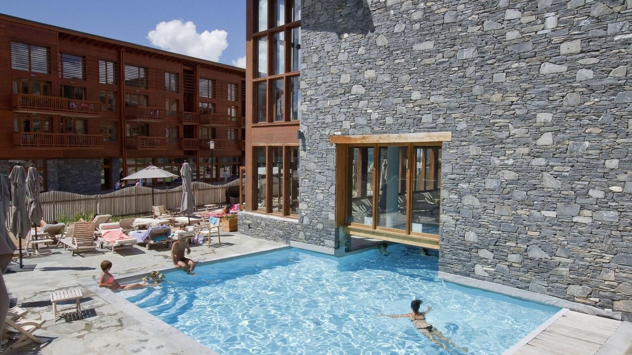 Photo of Outdoor in Arc-1800