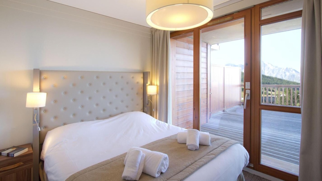 Photo of Bedroom in Arc-1800