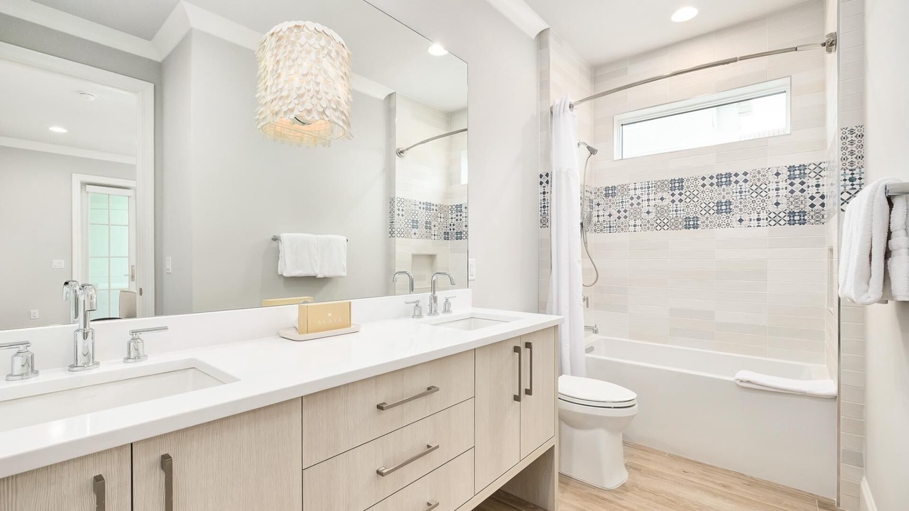 Photo of Bathroom in Miramar Beach