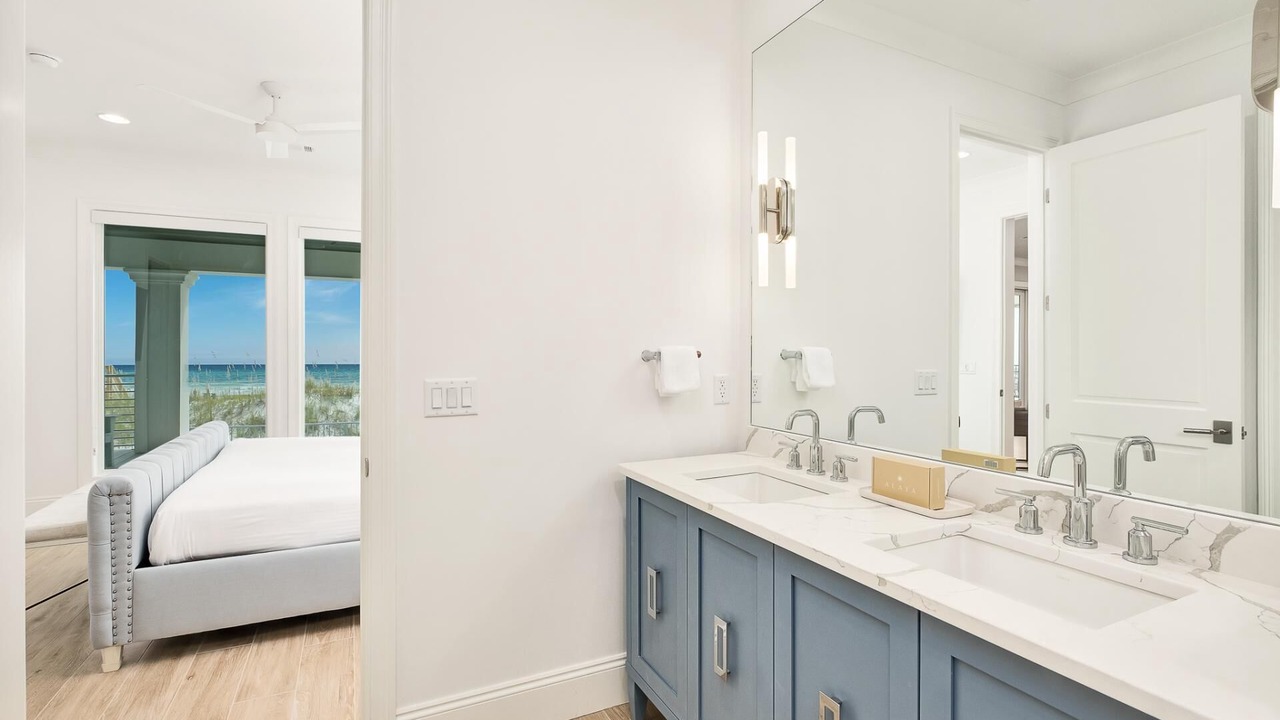 Photo of Bathroom in Miramar Beach