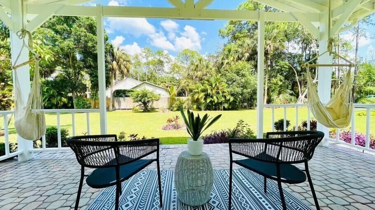 Photo of Patio Balcony in Jupiter Farms