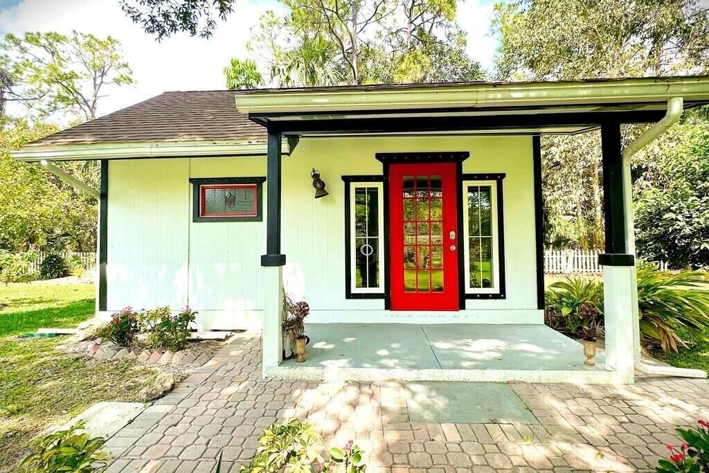 Photo of Outdoor in Jupiter Farms