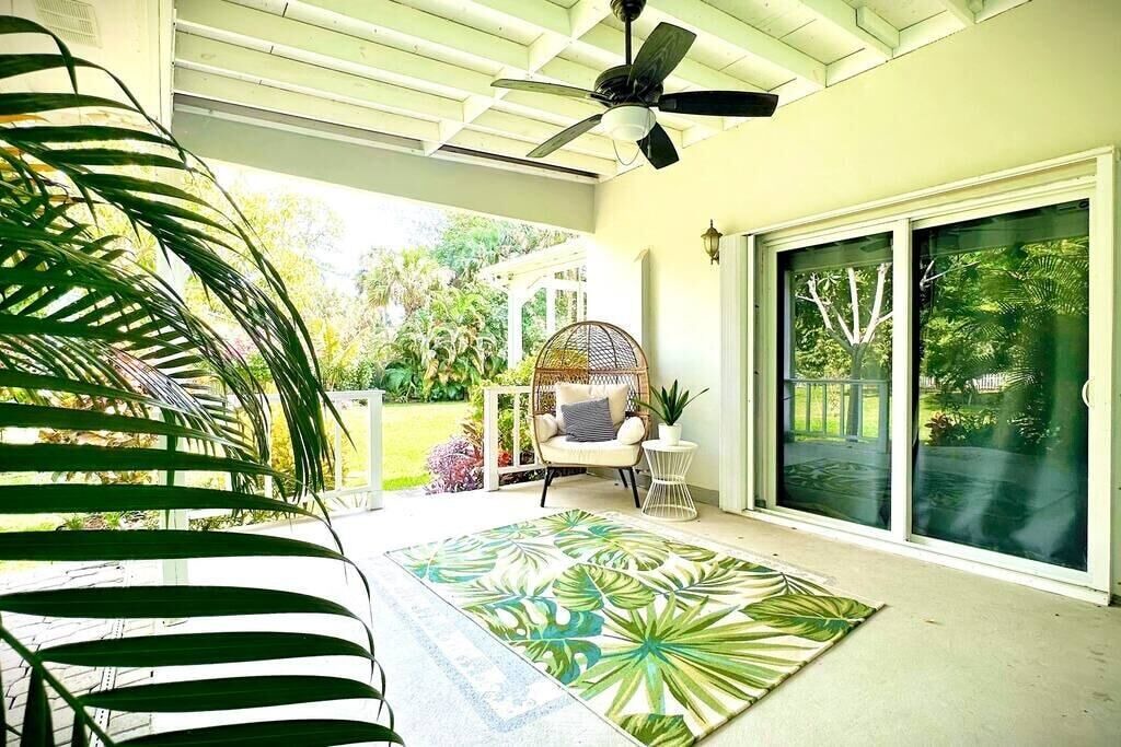 Photo of Patio Balcony in Jupiter Farms