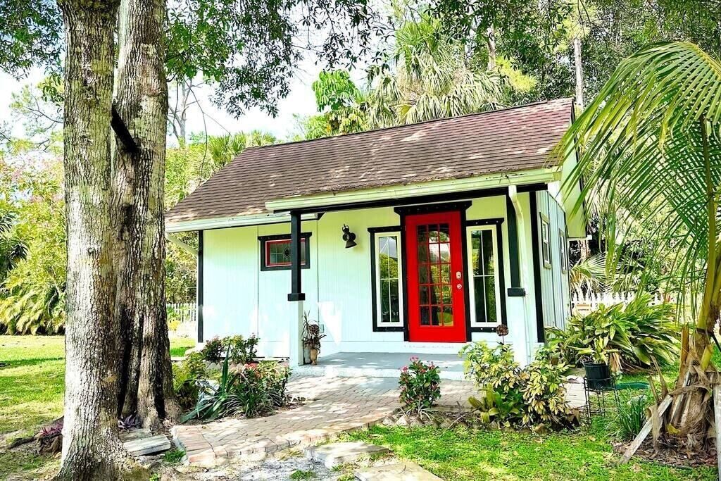 Photo of Outdoor in Jupiter Farms