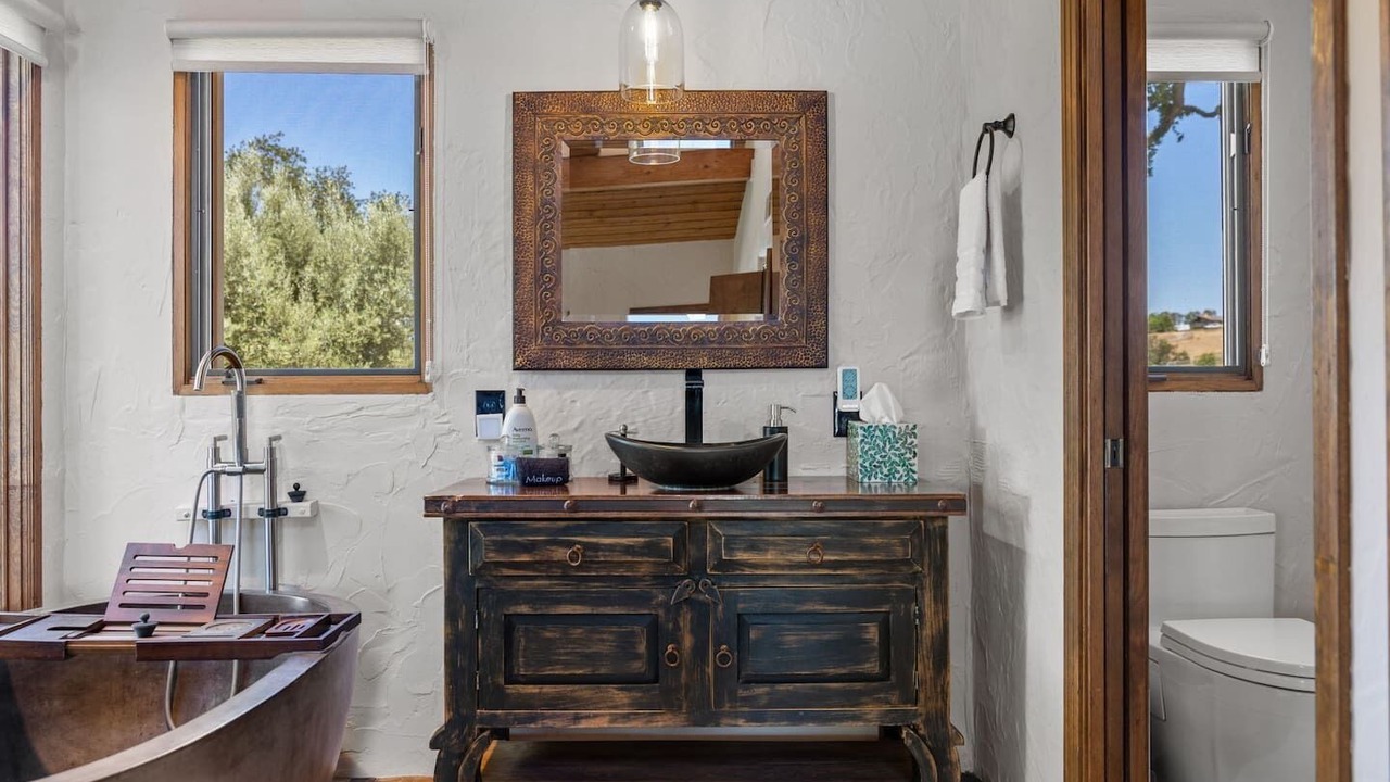 Photo of Bathroom in Templeton