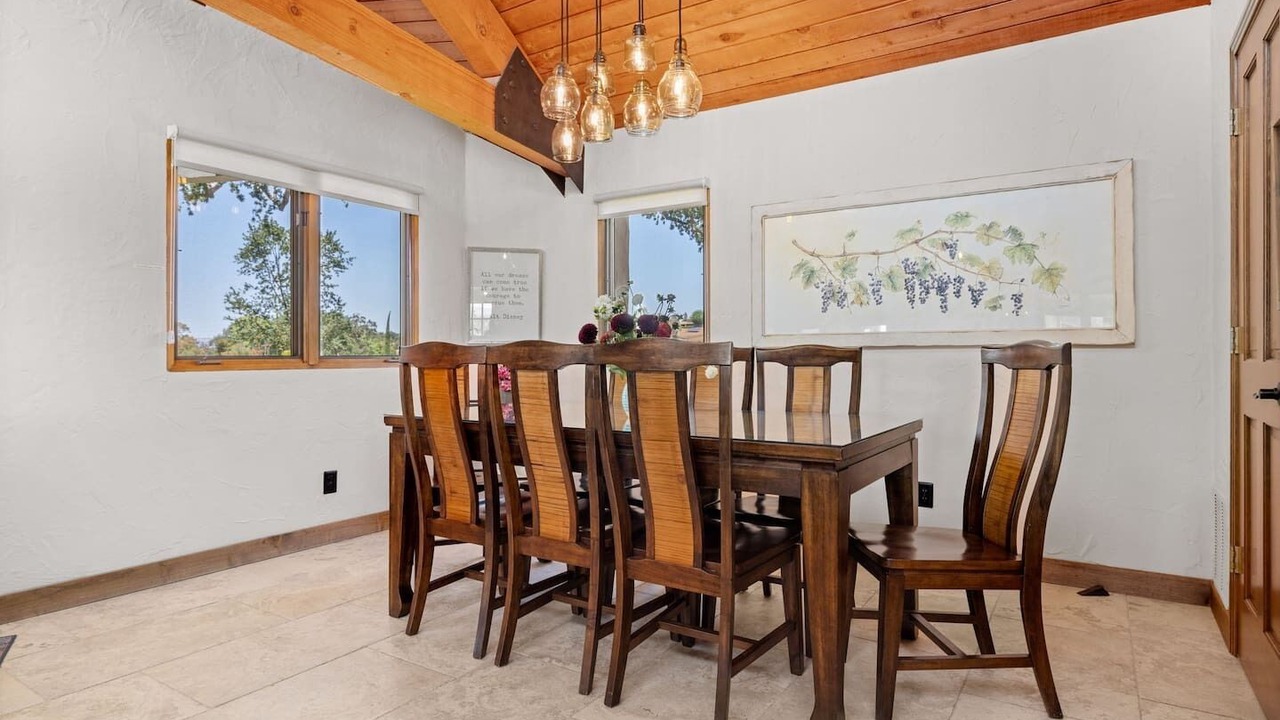 Photo of Bedroom in Templeton