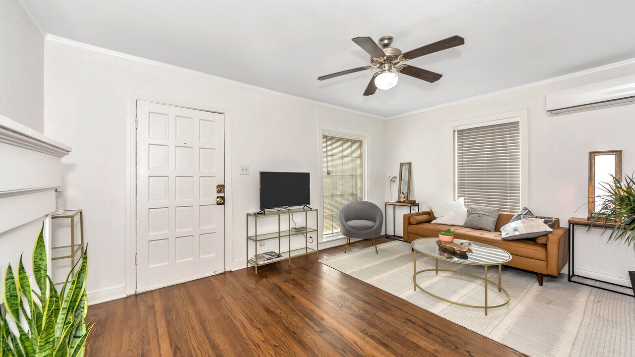 Photo of Livingroom in Dallas