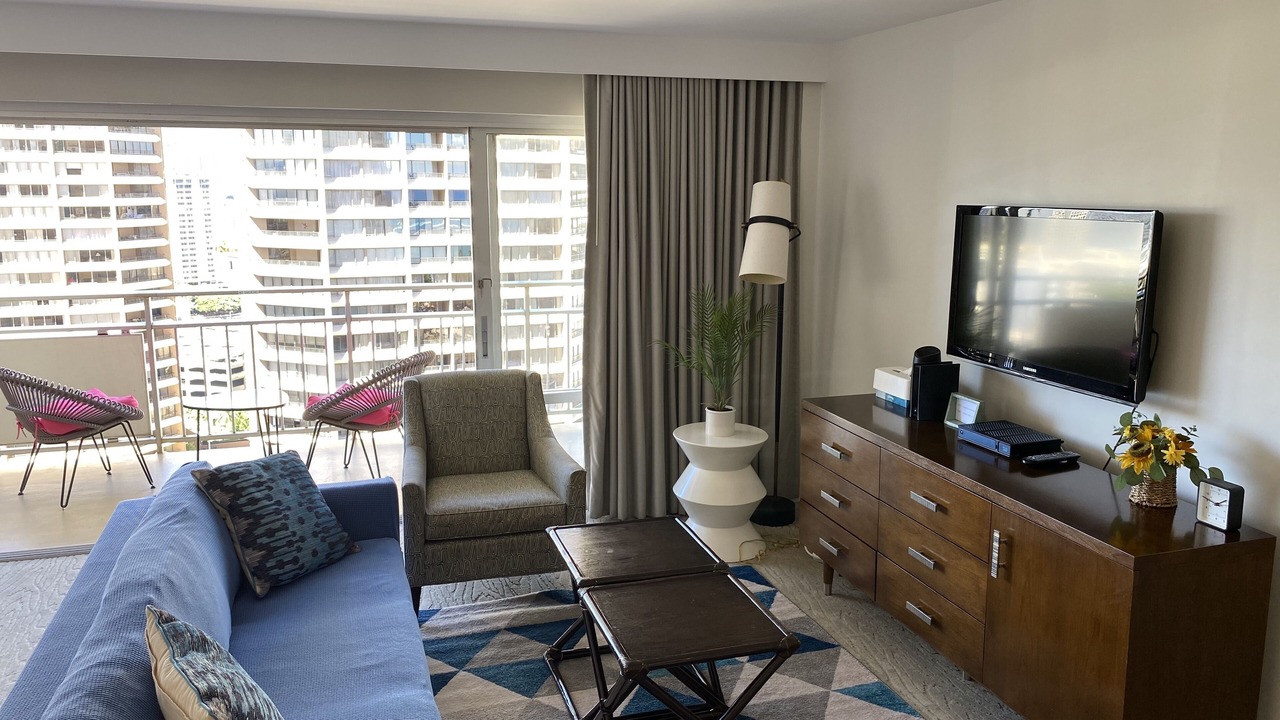 Photo of Livingroom in Waikiki
