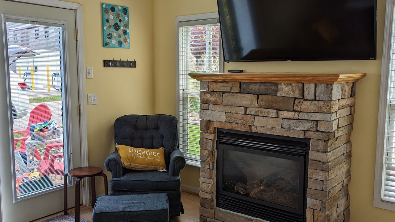 Photo of Livingroom in Port Austin