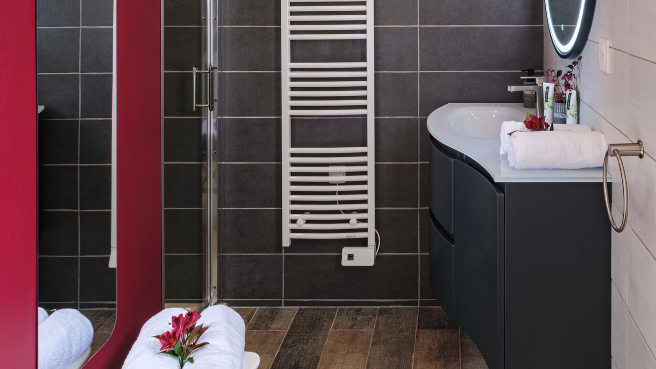 Photo of Bathroom in Theza