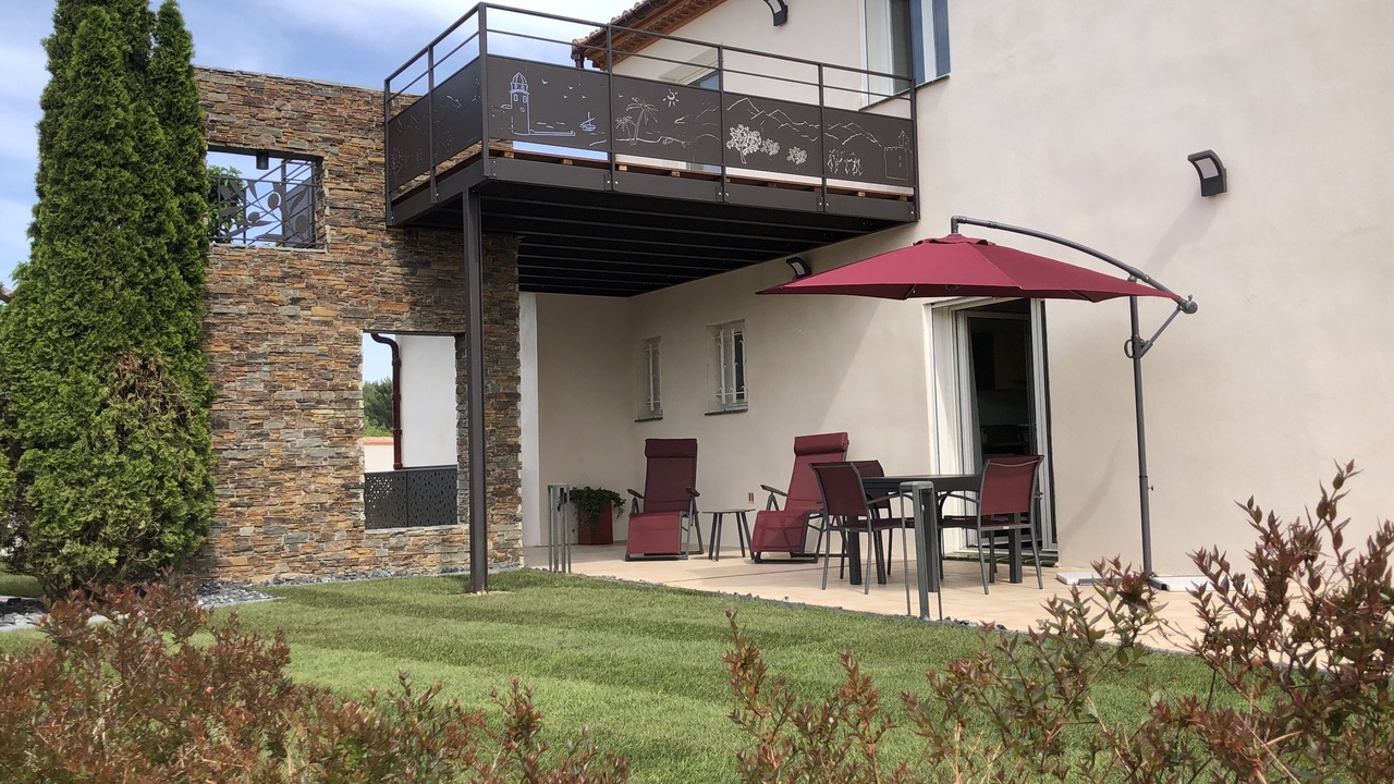 Photo of Outdoor in Theza