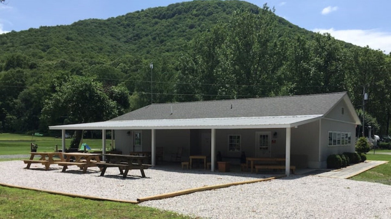 Photo of Outdoor in Frank