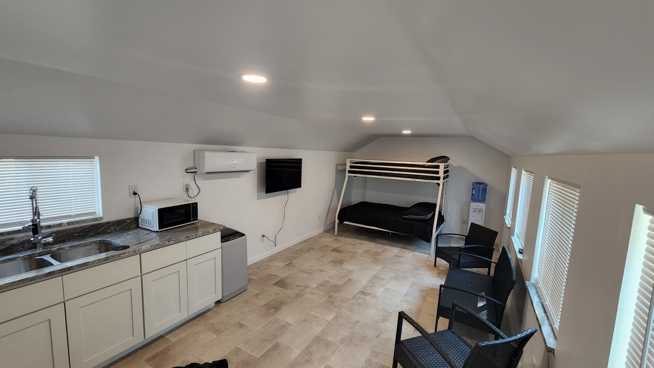 Photo of Others in Leadwood