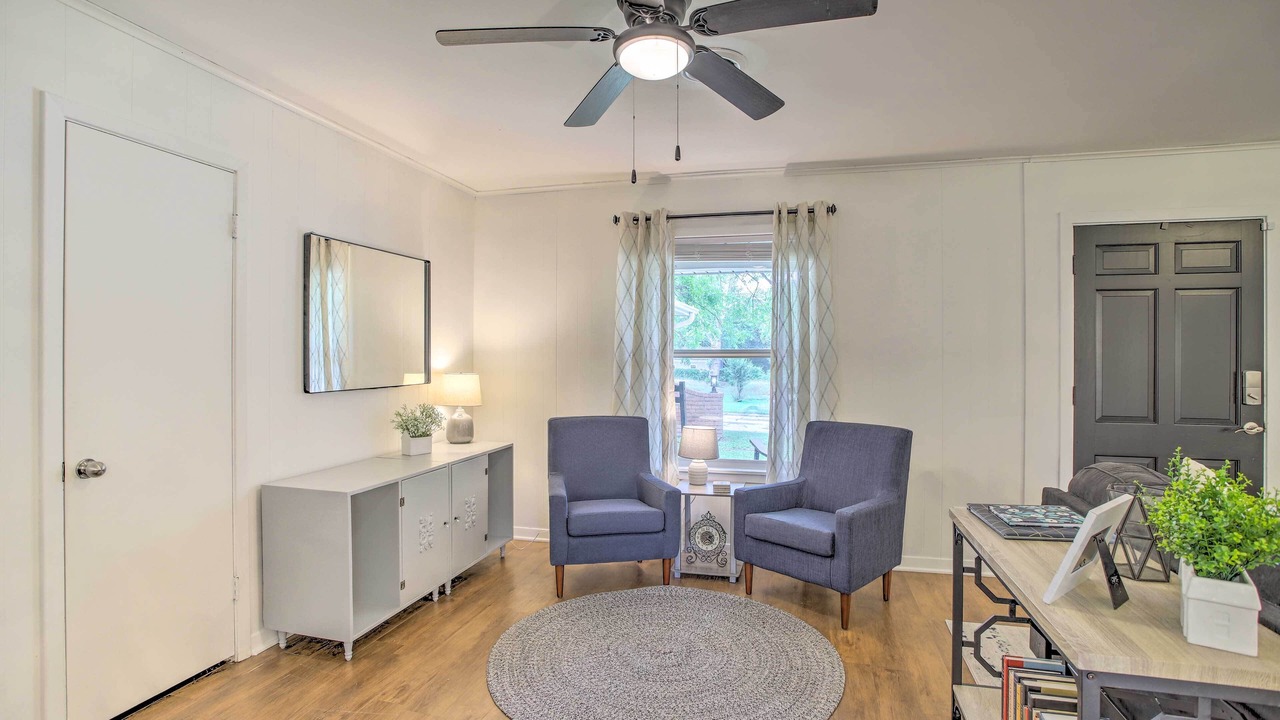 Photo of Bedroom in Brenham
