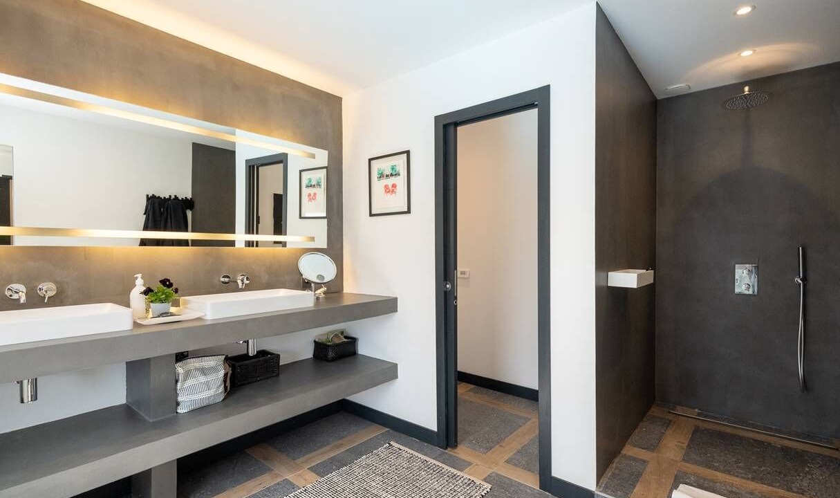 Photo of Bathroom in Les Portes-en-Re