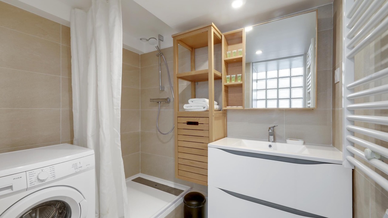 Photo of Bathroom in Arts-et-Metiers