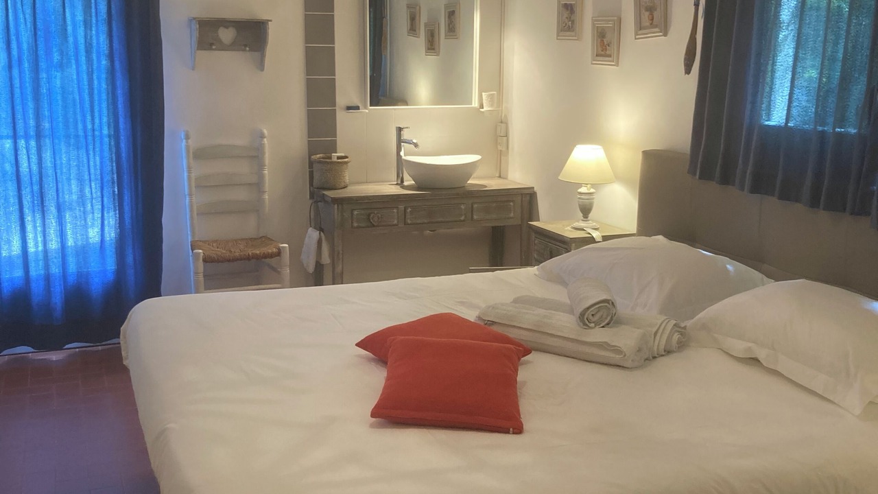 Photo of Bedroom in Montauriol