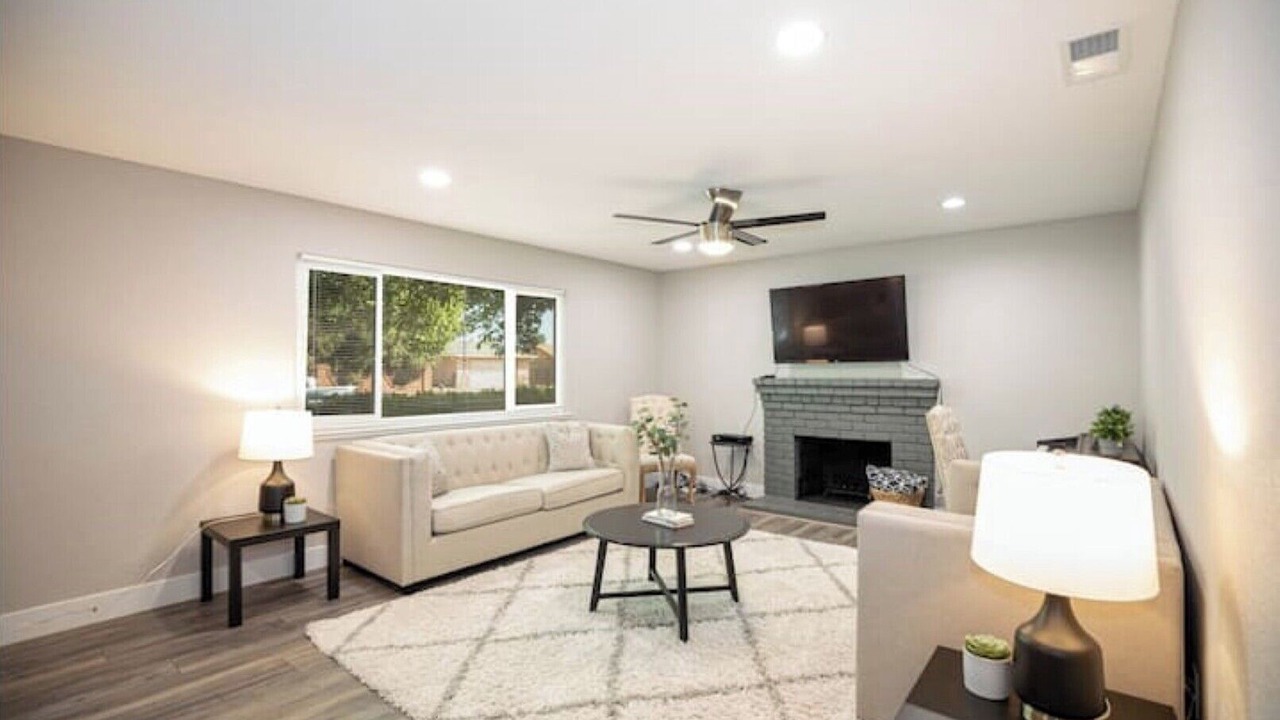 Photo of Livingroom in Sacramento