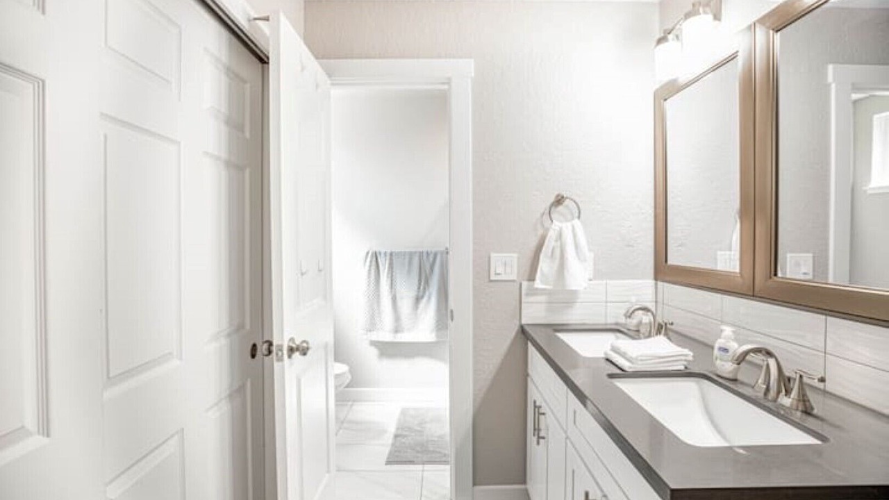 Photo of Bathroom in Sacramento
