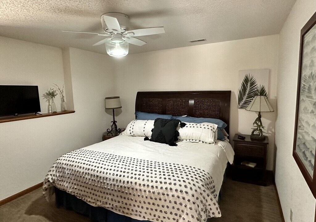 Photo of Bedroom in Lake of the Ozarks