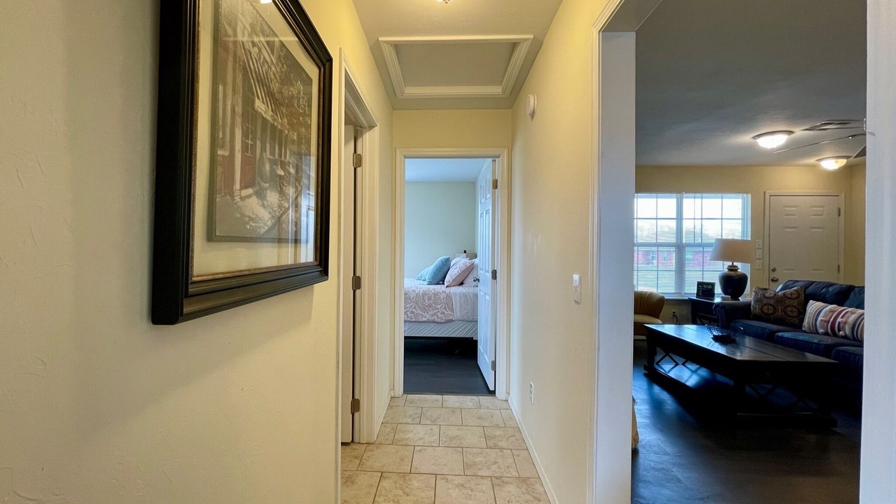 Photo of Livingroom in Ada