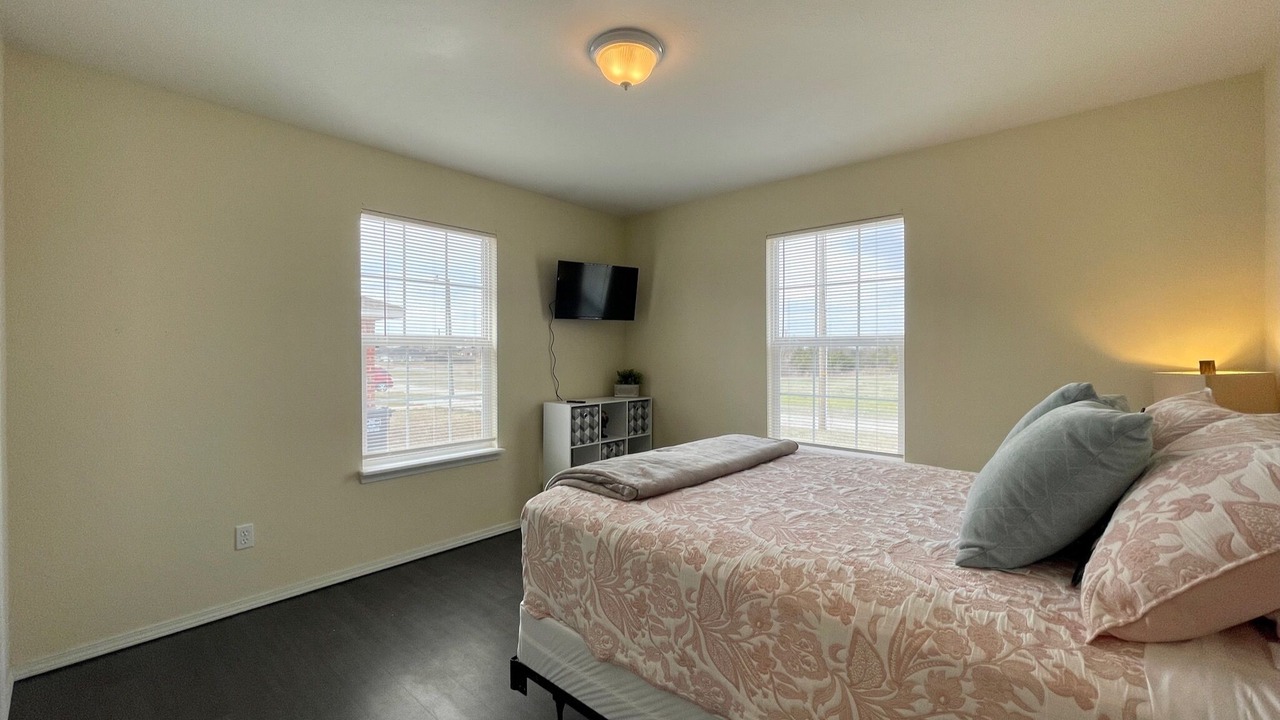 Photo of Bedroom in Ada