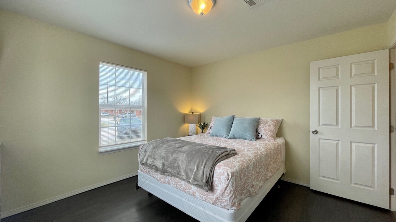 Photo of Bedroom in Ada