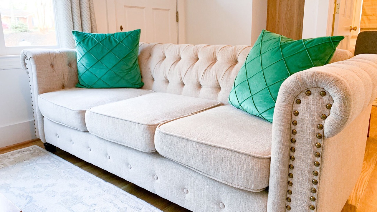 Photo of Livingroom in Chapel Hill