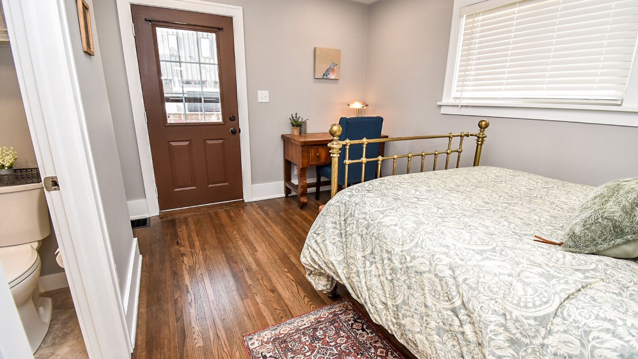Photo of Bedroom in Peoria Heights