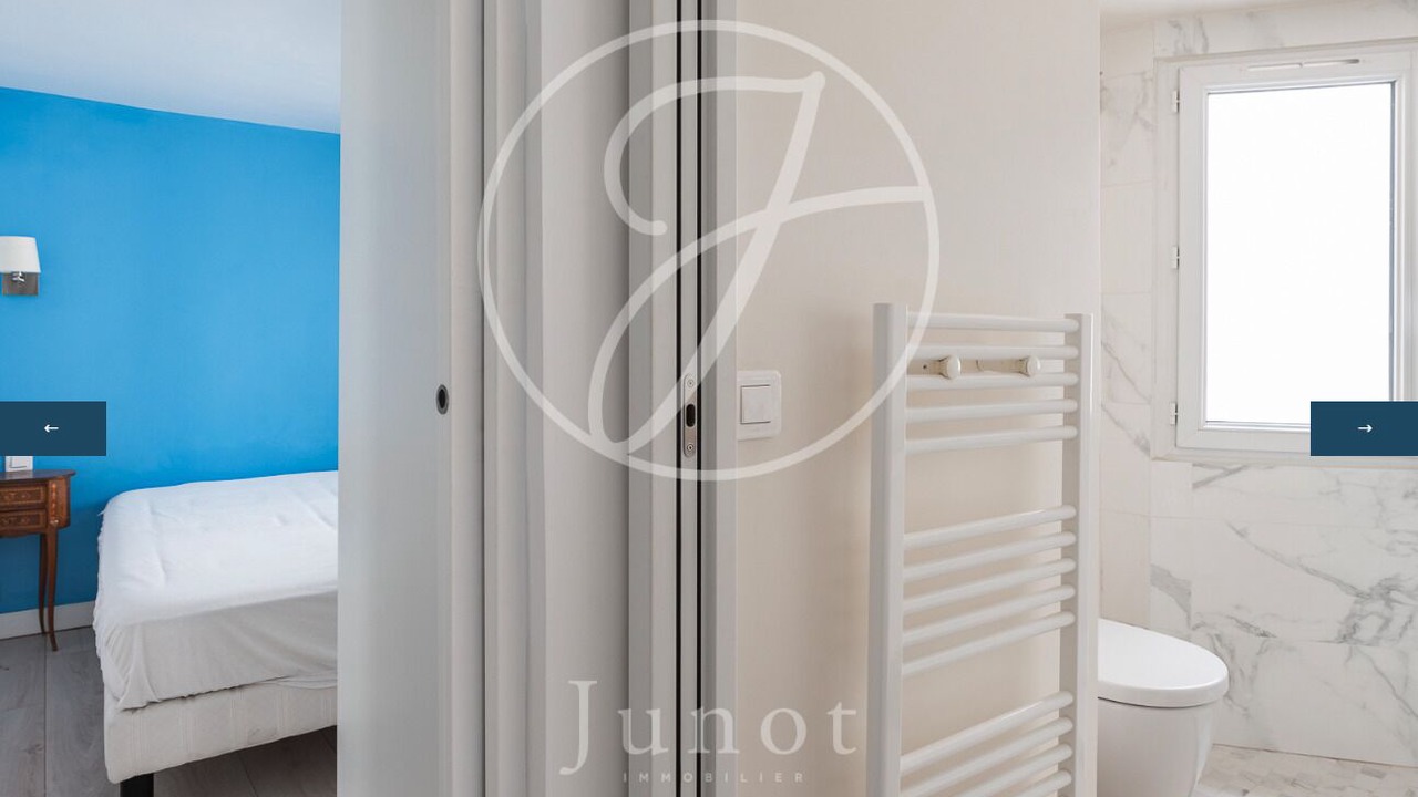 Photo of Bedroom in Saint-Thomas-d'Aquin