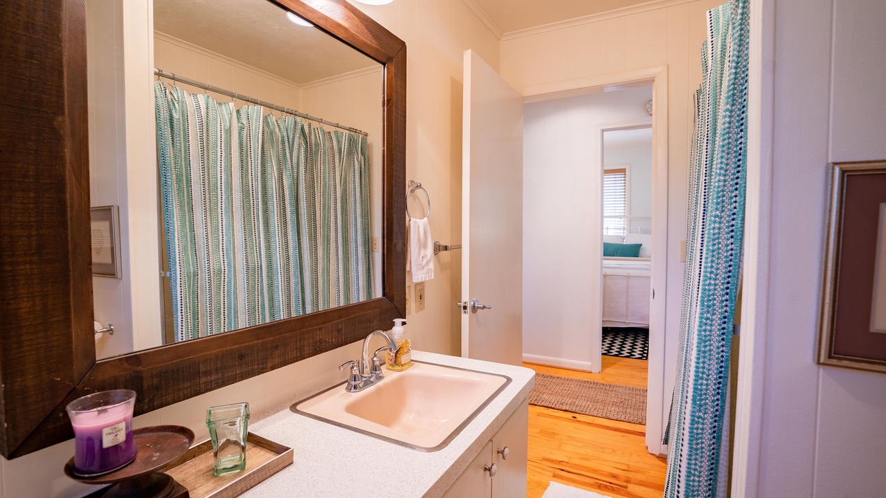 Photo of Bathroom in Greers Ferry