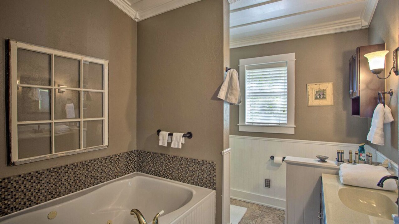 Photo of Bathroom in Jefferson