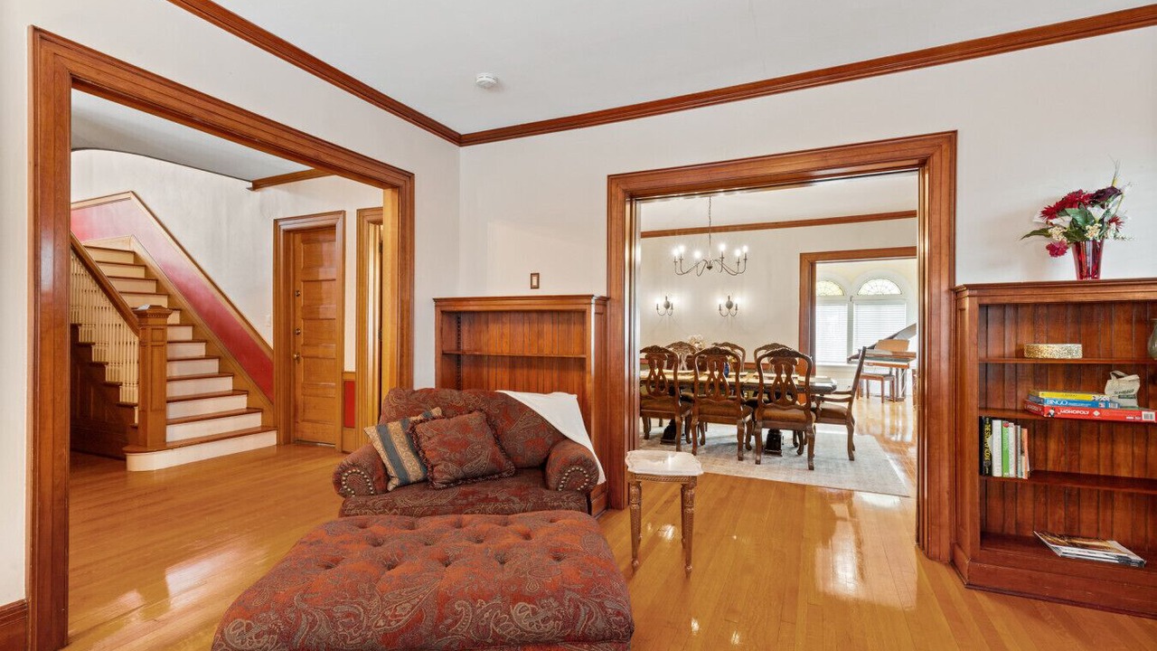 Photo of Bedroom in East Avenue