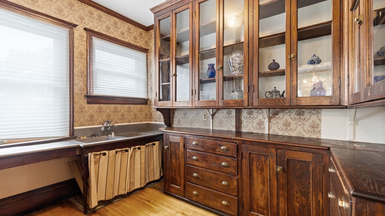 Photo of Bedroom in East Avenue