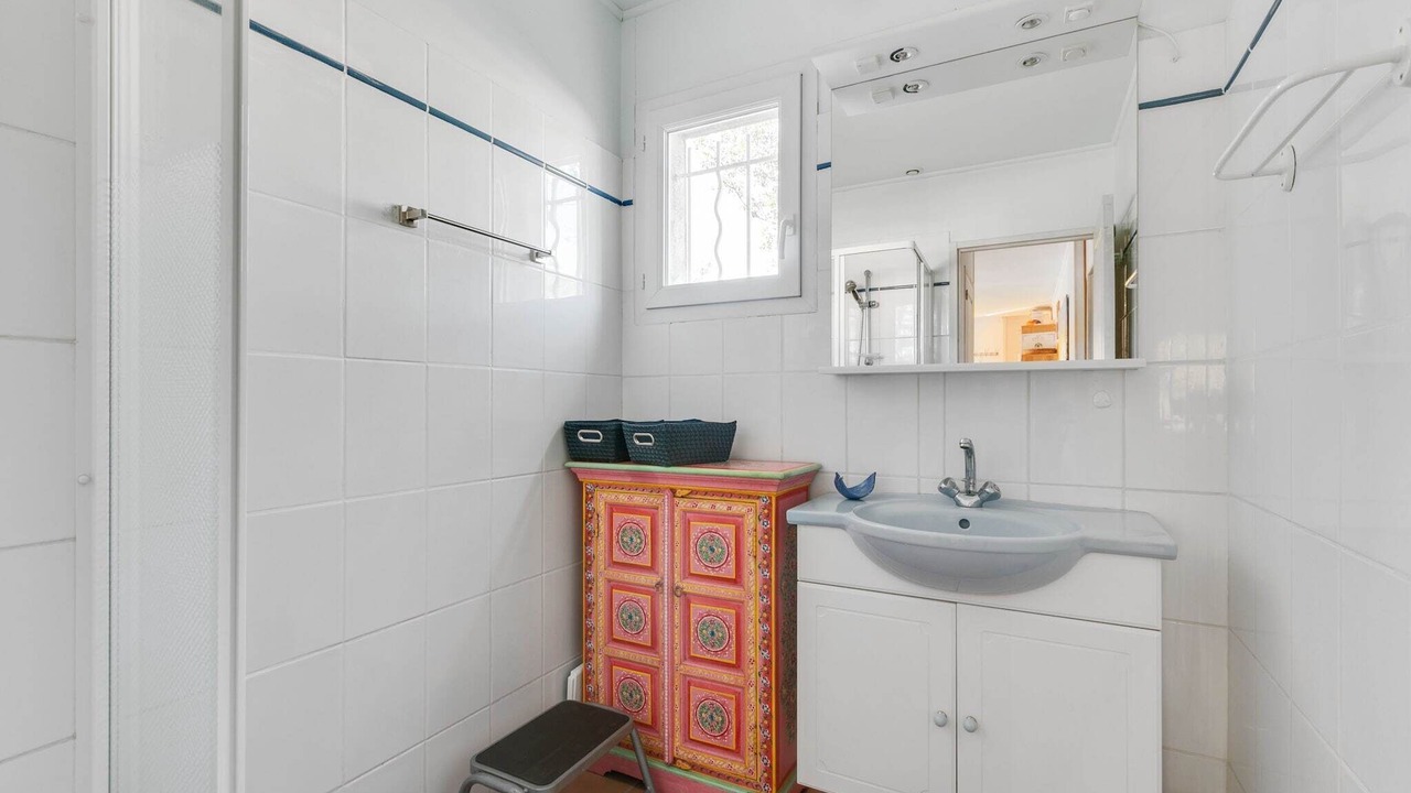 Photo of Bathroom in Roquebrun