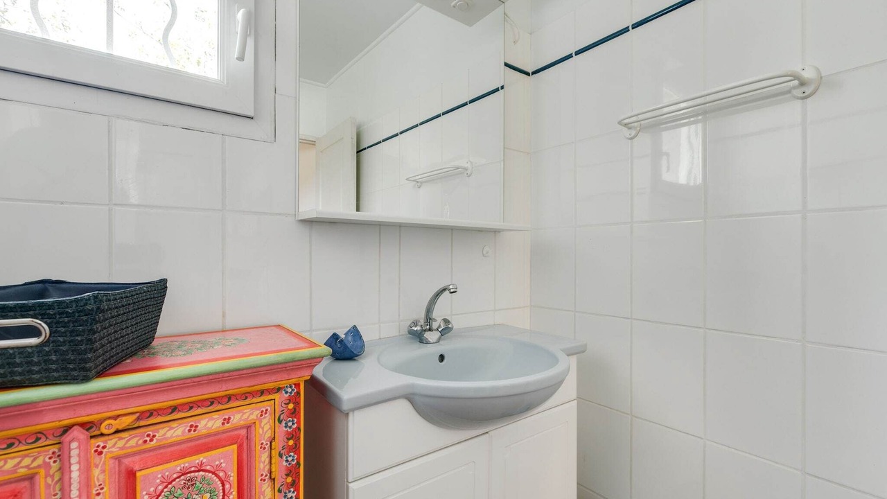 Photo of Bathroom in Roquebrun