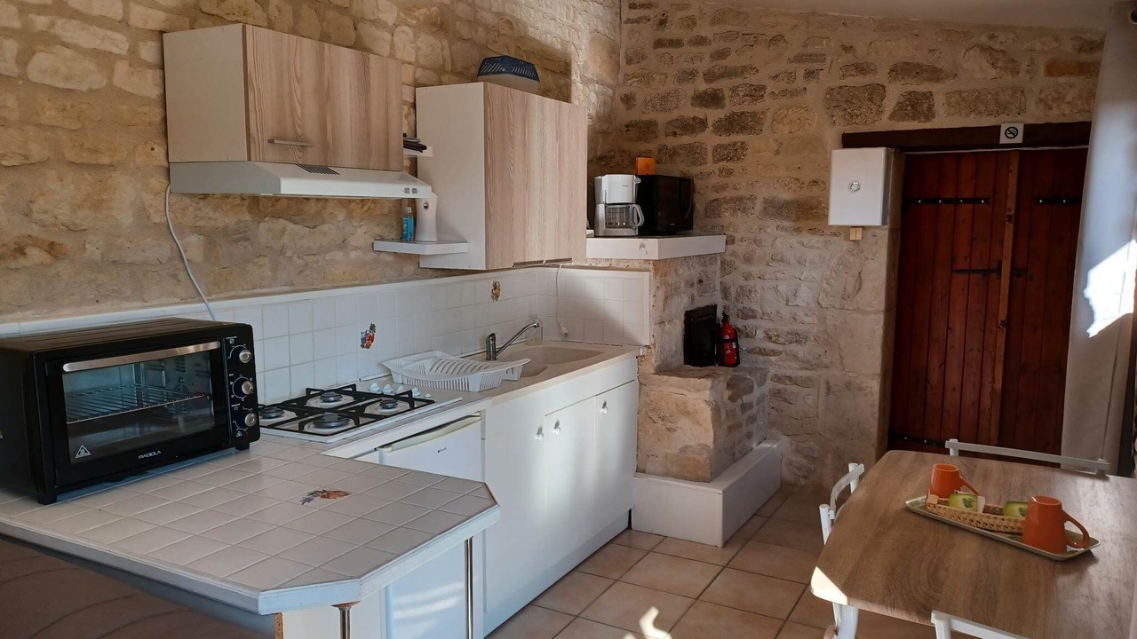 Photo of Kitchen in Saint Martin de Juillers
