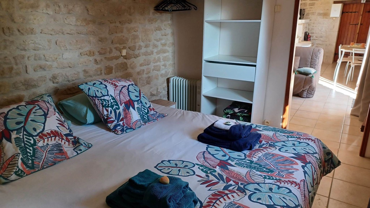Photo of Bedroom in Saint Martin de Juillers