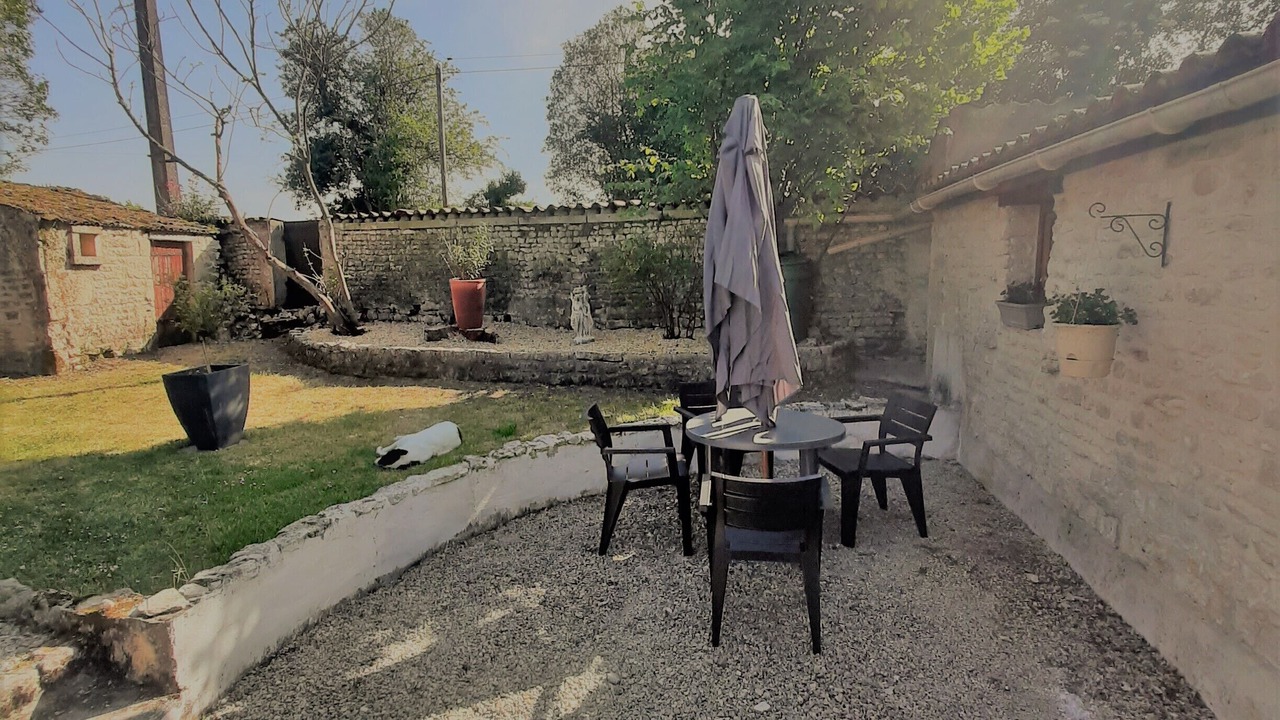 Photo of Outdoor in Saint Martin de Juillers