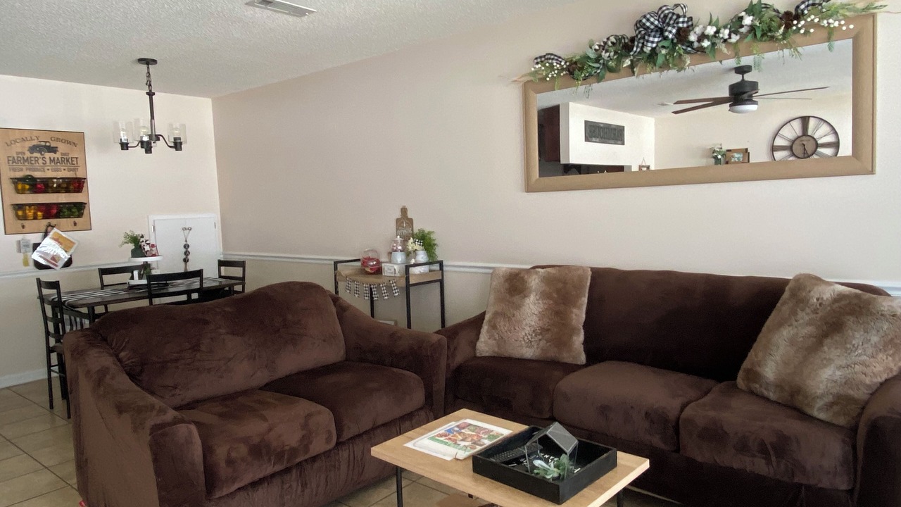 Photo of Bedroom in Enterprise