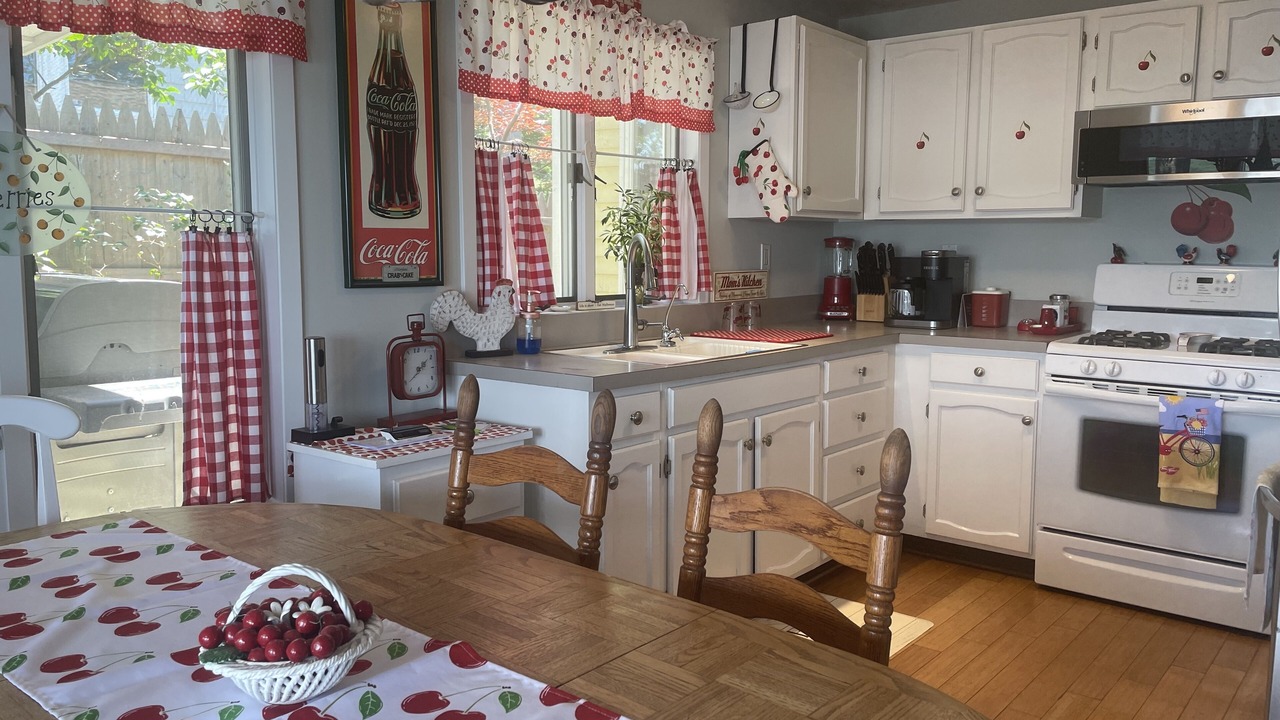 Photo of Others in Poquott