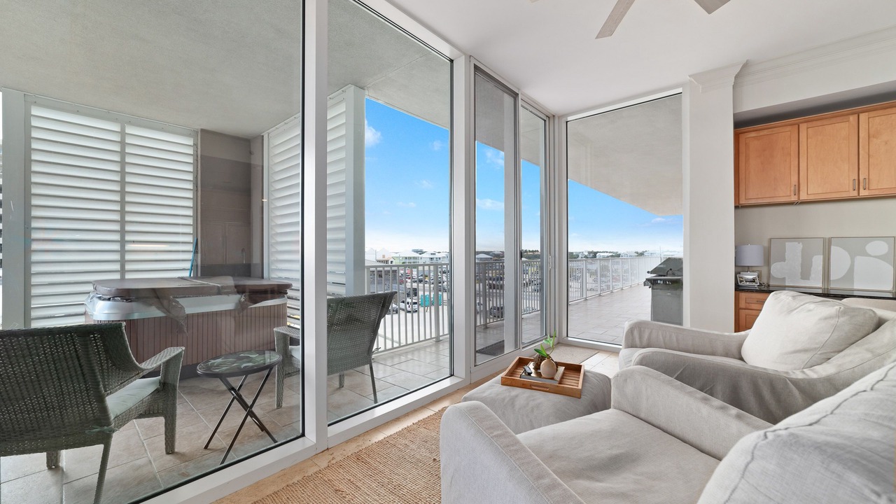 Photo of Livingroom in Ono Island