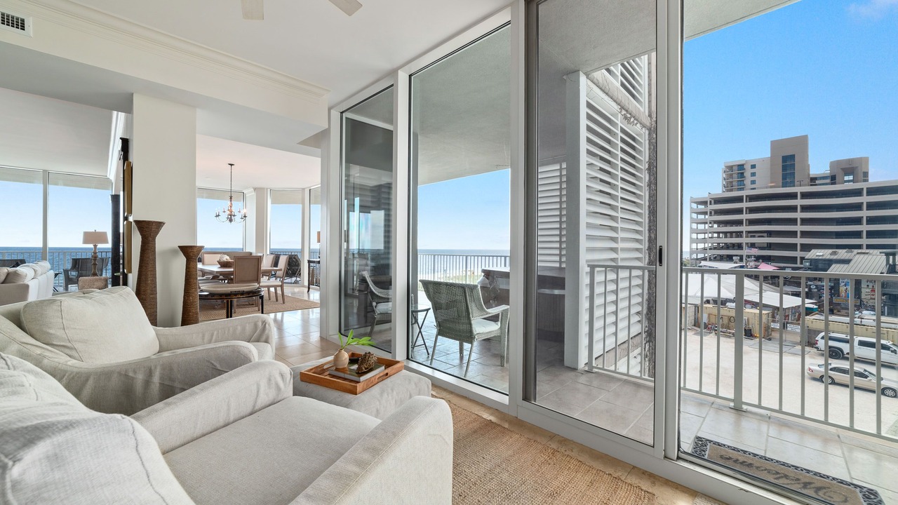Photo of Livingroom in Ono Island