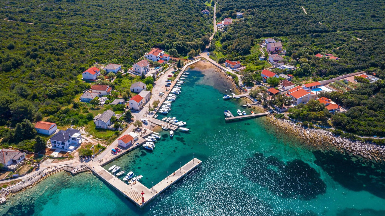 Photo of Others in Molat