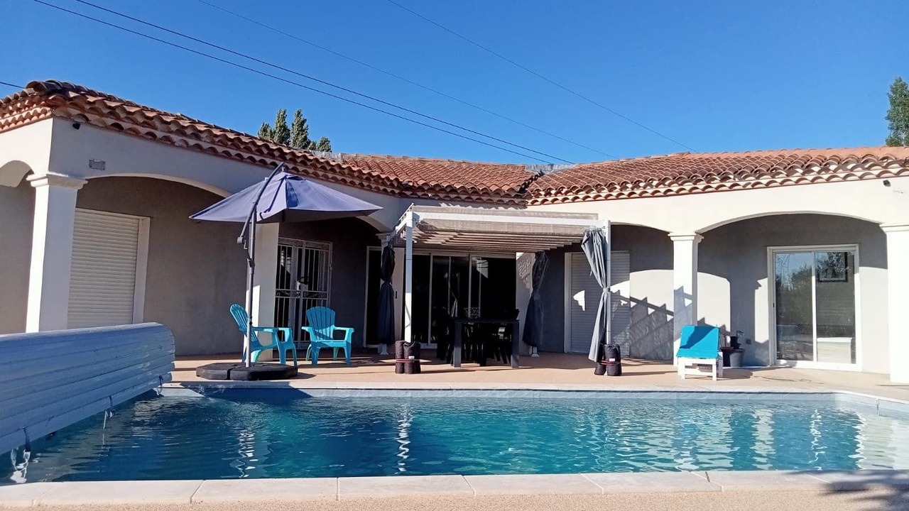 Photo of Outdoor in Jonquieres-Saint-Vincent