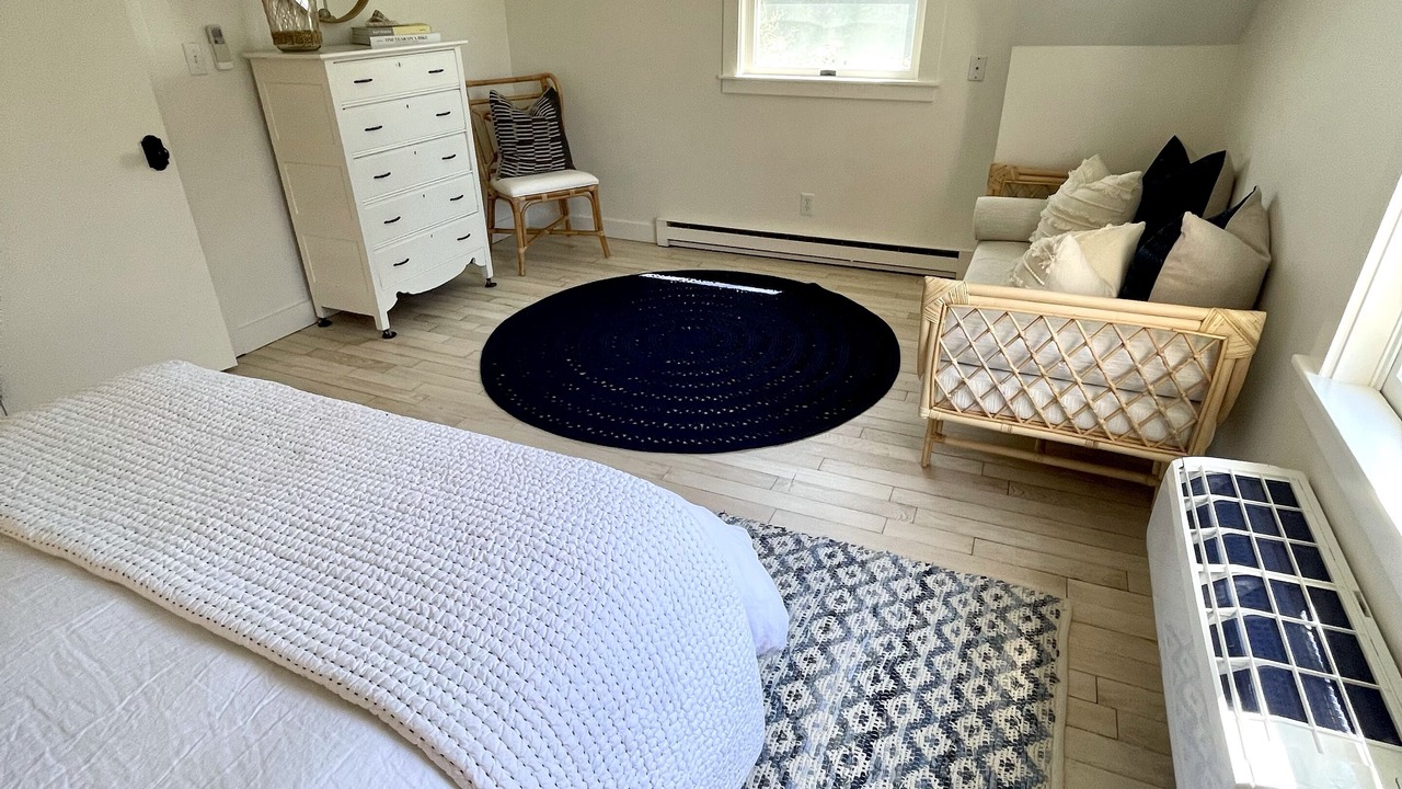 Photo of Bedroom in Lagoon Heights